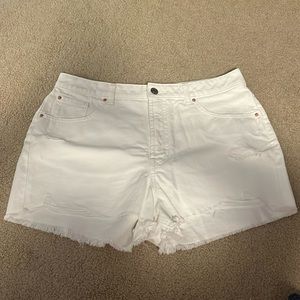 white jean shorts